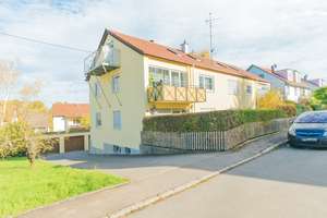 Stilvolle, modernisierte 2,5-Zimmer-DG-Wohnung mit Balkon und Einbauküche in Reutlingen – Wörnsbergweg 21, 72766 Sondelfingen, Reutlingen – Vorschaubild 19
