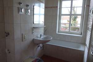 Süße 3-Raum mit schönem Balkon und Laminat in Altchemnitz!!! – Wilhelm-Raabe-Str. 51, 9120 Altchemnitz, Chemnitz – Vorschaubild 12