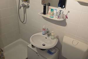 Möblierte 2-Zimmer-Wohnung mit Balkon im Herzen von Köln (Neumarkt) – All-Inclusive – ab sofort – Thieboldsgasse 117, 50676 Altstadt/Süd, Köln – Vorschaubild 16