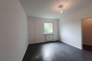 Die ganz besondere 2-Zimmer-Wohnung in Leipzig! Wir renovieren - frei ab September 2026! – Ringstraße 27, 4209 Grünau-Mitte, Leipzig – Vorschaubild 4