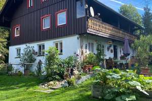 Geräumiges Einfamilienhaus mit großem Garten und Garage in Reut – Die vollständige Adresse der Immobilie erhältst du vom Anbieter., 84367 Reut – Vorschaubild 2