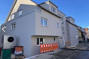 Seltene Gelegenheit in Bühl: Hochwertige 3-Zimmer-Wohnung mit Balkon-Idylle sucht neue Mieter