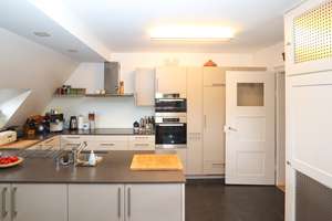 Schickhardts Villa - 7-Zimmer-Wohnung mit über 800 m² Gartenanteil – Die vollständige Adresse der Immobilie erhältst du vom Anbieter., 72770 Betzingen, Reutlingen – Vorschaubild 5