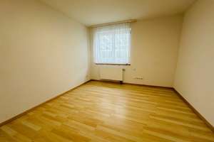 Großzügiges Einfamilienhaus auf großem Grundstück in ruhiger Wohnlage von Erdmannhausen – Die vollständige Adresse der Immobilie erhältst du vom Anbieter., 71729 Erdmannhausen – Vorschaubild 13