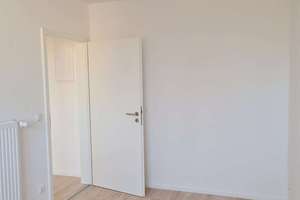 SCHÖNER WOHNEN. Kernsanierte 3 Zimmer Wohnung nach KFW 70 Standard, in Top-Lage nähe Citygalerie – Provinostraße 16, 86153 Am Schäfflerbach, Augsburg – Vorschaubild 10