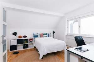 Contemporary Living Meets 1930s Elegance with Self-Contained Guest Suite Potential – Die vollständige Adresse der Immobilie erhältst du vom Anbieter., 14532 Kleinmachnow – Vorschaubild 12