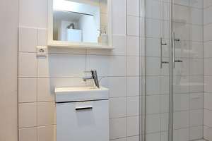Tolles, modern möbliertes Apartment in schönem Altbau in Stuttgart West – Die vollständige Adresse der Immobilie erhältst du vom Anbieter., 70193 Hölderlinplatz, Stuttgart – Vorschaubild 4