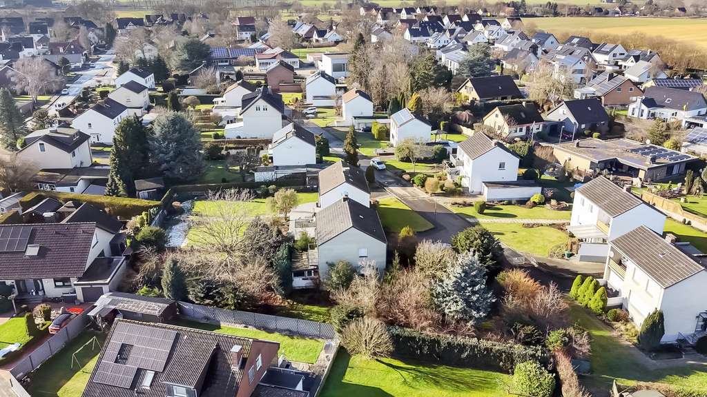 Immobilie in Lippetal - Einfamilienhaus mit großem Grundstück und viel Potenzial in ruhiger Lage von Lippetal - Bild 3