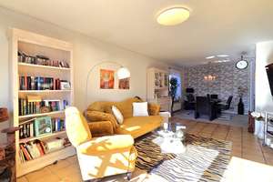 Attraktives Haus mit zwei Wohneinheiten!
- Zu kaufen in 23556 Lübeck - – 23556 Sankt Lorenz Nord, Lübeck – Vorschaubild 10