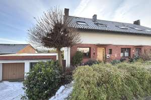 Raumwunder in Bestlage: Großzügiges Split-Level-Haus mit Fernblick in Bochum-Stiepel – Die vollständige Adresse der Immobilie erhältst du vom Anbieter., 44797 Stiepel, Bochum – Vorschaubild 1