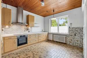 Liebhaber aufgepasst: Altbauwohnung mit Loggia, Gartenmitbenutzung und Doppelgarage ! – Die vollständige Adresse der Immobilie erhältst du vom Anbieter., 50996 Rodenkirchen (Ortsteil), Köln – Vorschaubild 8