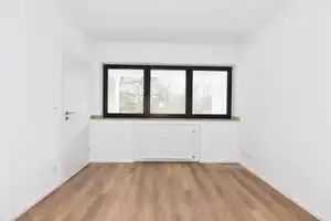 Schöne, ruhige,komplett sanierte 2 Zimmer Wohnung direkt am Stadtgarten – Krefeld – Vorschaubild 18