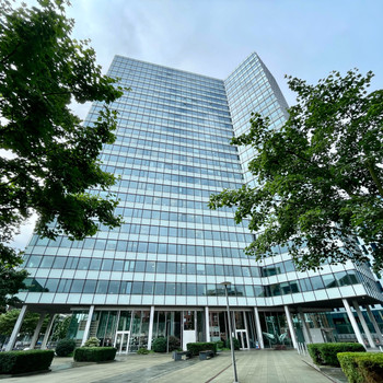 Say hello to: EMPORIO Tower – Büroflächen mit Aussicht