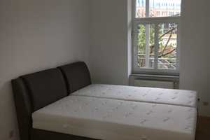 Ruhig gelegene 2 Zimmer Erdgeschosswohnung mit Garten zur Alleinnutzung, nahe Oberkassel/Seestern – Amboß str 18, 40547 Düsseldorf – Vorschaubild 3