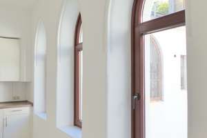 Exklusive Schlosswohnung im Wätjenspark auf 4-Zimmern– frisch renoviert & einzigartig