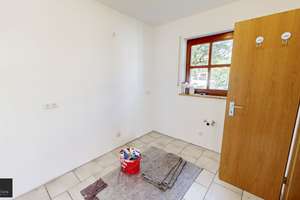 Renovierte Doppelhaushälfte mit tollem Garten in familienfreundlicher Lage von Esting – Die vollständige Adresse der Immobilie erhältst du vom Anbieter., 82140 Olching – Vorschaubild 13