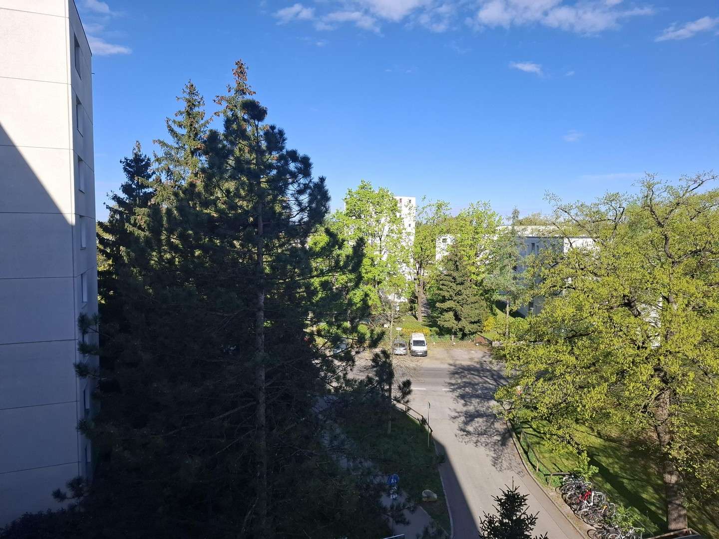 schön geschnittene 2 Zimmer Wohnung mit Balkon in Fürstenfeldbruck, Fürstenfeldbruck Kreis – Bild 3