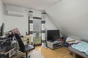 Property thumbnail 9