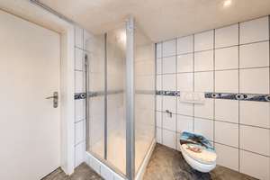 Zwei Häuser. Ein Kaufpreis. Unzählige Möglichkeiten mit 222 m² Wohnfläche auf ca. 800 m² Grundstück – Die vollständige Adresse der Immobilie erhältst du vom Anbieter., 66882 Hütschenhausen – Vorschaubild 11