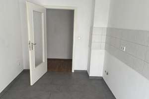 Schöne 2-Zimmer-Wohnung mit Balkon, nahe Maffeiplatz! – Calvinstraße 1, 90459 Hummelstein, Nürnberg – Vorschaubild 4