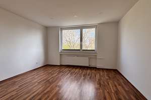 2,5 Zimmer-Wohnung mit neuer hochwertiger EBK zum Erstbezug nach vollständiger Renovierung – Die vollständige Adresse der Immobilie erhältst du vom Anbieter., 47269 Großenbaum, Duisburg – Vorschaubild 3