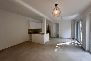 Ruhige, schöne 2-Zimmerwohnung mit Terrasse und Einbauküche – 40629 Ludenberg, Düsseldorf – Vorschaubild 3