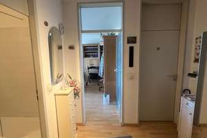 Weidenpesch! Top gepflegte Dachgeschoßwohnung mit Balkon!
Dach, Aufzug, Leitungen, Heizung erneuert – Die vollständige Adresse der Immobilie erhältst du vom Anbieter., 50735 Niehl, Köln – Vorschaubild 3