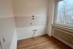 Hübsche 1 Zimmerwohnung im Dachgeschoss in zentraler Lage Hannovers! – Vahrenwalderstraße 108, 30165 Vahrenwald, Hannover – Vorschaubild 3