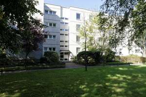 Teilmöblierte 2-Zimmer-Wohnung mit Balkon in Hamburg-Hummelsbüttel – Lentersweg 1, 22339 Hummelsbüttel, Hamburg – Vorschaubild 1