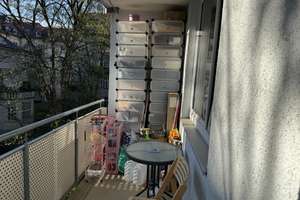 Ruhige 2-Zimmer Wohnung mit Balkon 3. OG im Rückgebäude – Franz-Joseph-Straße 41, 80801 Neuschwabing, München – Vorschaubild 6