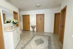 Provisionsfreies Wohn- und Geschäftshaus in Schöneck – 4 Wohnungen, Gewerbe, 12 Stellplätze – Kilianstädter Straße 42a, 61137 Schöneck – Vorschaubild 7