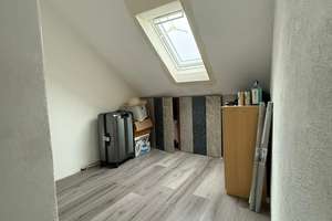 Modernes, gepflegtes Reihenhaus mit Einbauküche, Außenstellplatz und schönem Garten – Hauffstr. 42, 74074 Heilbronn, Heilbronn – Vorschaubild 13