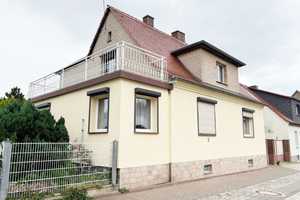 !!! Freistehendes EFH mit viel Wohnfläche u. Grundstück + Outdoorpool, sucht neuen Besitzer !!! – Saalekreis – Vorschaubild 1