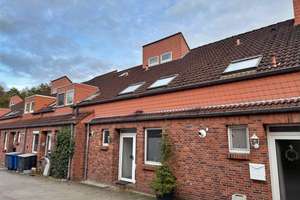Sofort verfügbar und ideal für die junge Familie - Reihenmittelhaus mit neuer Heizung in Westerstede – Die vollständige Adresse der Immobilie erhältst du vom Anbieter., 26655 Westerstede – Vorschaubild 2
