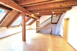 Außergewöhnliches schönes Haus mit großem Garten, Garage, EBK und Sauna. – Die vollständige Adresse der Immobilie erhältst du vom Anbieter., 63128 Dietzenbach – Vorschaubild 8