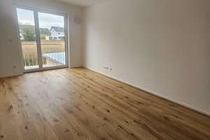 Großzügiges Reihenmittelhaus mit viel Platz für Familie und Arbeit in ruhiger Wohnlage – Ellmosener Wies 15c, 83043 Bad Aibling – Vorschaubild 12