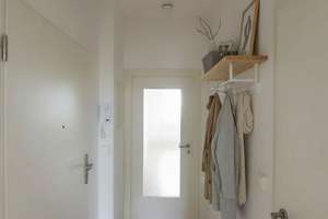 Single-Traum: Frisch saniert, Einbauküche & Süd-West-Balkon! – Am Bernsdorfer Hang 32, 9126 Bernsdorf, Chemnitz – Vorschaubild 4