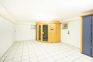 Freistehendes Einfamilienhaus in attraktiver Lage mit Pool, Sauna & Doppelgarage – Die vollständige Adresse der Immobilie erhältst du vom Anbieter., 41199 Odenkirchen-Mitte, Mönchengladbach – Vorschaubild 28