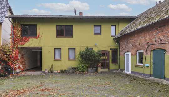 Bild von Viel Platz: Resthof mit sehr großem Garten und Nebengelass in Brome