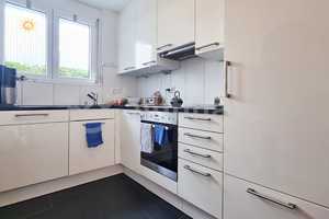 Ihr eigenes Reihenmittelhaus mit TG und Dachterrasse! Neuwertig, zentrumsnah und einzugsbereit! – Reutlingen (Kreis) – Vorschaubild 4