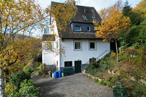 Echtes Refugium - Romantisches Ein- bis Zweifamilienhaus in Helsa – Die vollständige Adresse der Immobilie erhältst du vom Anbieter., 34298 Helsa – Vorschaubild 34