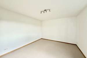 Stilvolle 4-Zimmer-Maisonette-Wohnung mit großer Terrasse zum Wohlfühlen, neue Böden & neues Bad! – Die vollständige Adresse der Immobilie erhältst du vom Anbieter., 94327 Bogen – Vorschaubild 9