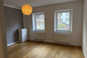 Helle Altbauwohnug in bester Lage  – Quirinstrasse 12, 40545 Oberkassel, Düsseldorf – Vorschaubild 13