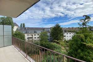 🏠 Attraktiv & bezugsfrei: 3,5-Zimmer-Wohnung mit Balkon, Einbauküche und Stellplatz – 40239 Düsseltal, Düsseldorf – Vorschaubild 2
