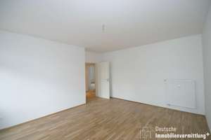 Parkett, Tageslichtbad mit Wanne und Dusche, Balkon und vieles mehr – Hans-Oster-Straße 15, 4157 Gohlis-Nord, Leipzig – Vorschaubild 3