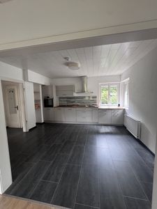 Modernisierter Altbau mit Charakter – freistehend, mit Wintergarten, Pool und großem Garten