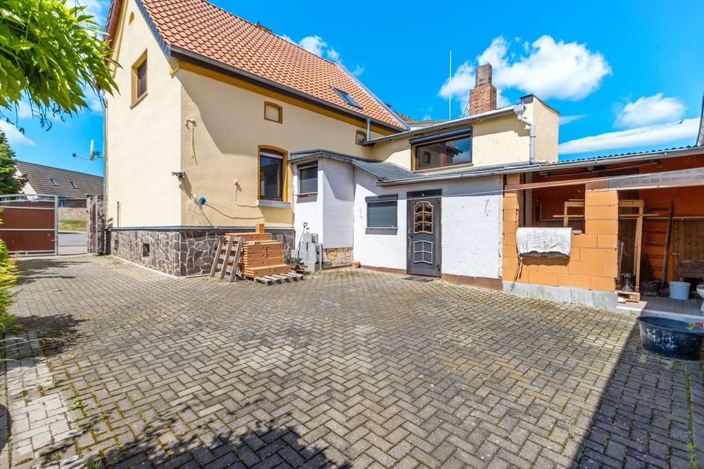 Immobilie in Wettin-Löbejün - Sie mögen es ruhig und wollen auf´s Land?
Einfamilienhaus in Priester- Wettin-Löbejün- bezugsbereit - Bild 2