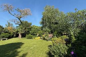 Sehr schöner, großzügiger Winkelbungalow mit herrlich eingewachsenem 899m2 großem Garten – Am Mandelberg 8, 67229 Laumersheim – Vorschaubild 3