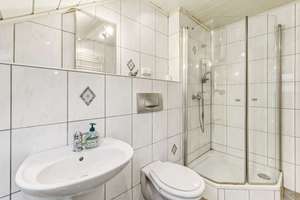 Property thumbnail 16