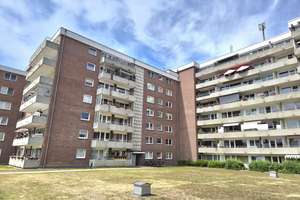 Helle 2-Zimmer-Wohnung mit zwei Balkonen, Tiefgaragenstellplatz und Blick ins Grüne